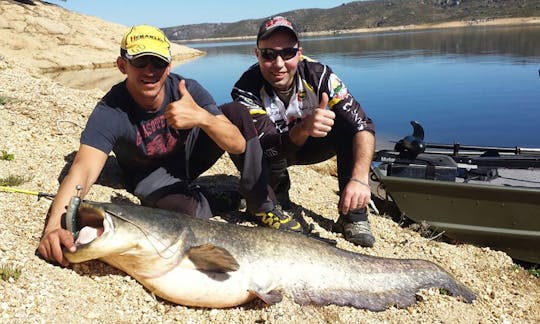 Fun Guided Fishing Trip in Alcántara, Spain