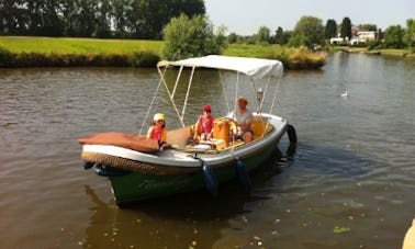 Alquile un barco eléctrico en Gante, Bélgica