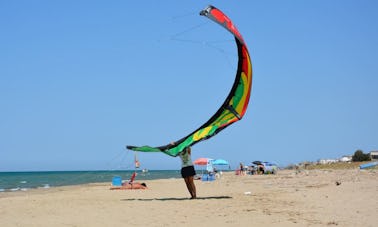 Disfruta del kitesurf en Torre Mileto, Italia