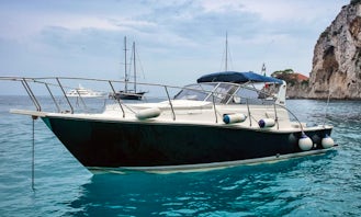 Charter Le Arcate Motor Yacht in Anacapri, Campania, Italy