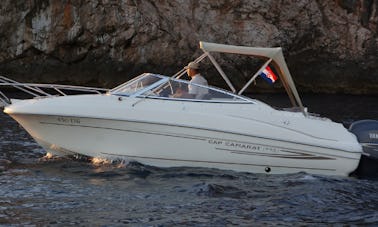 Louez un yacht à moteur Jeanneau Cap Camarat 635 DC de 21 pieds à Dubrovnik, Croatie