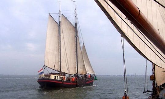 Charter 90' Sloop en Harlingen, Países Bajos