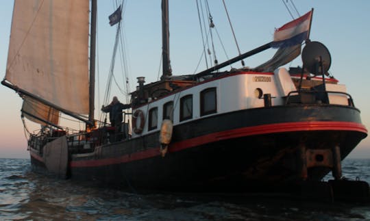 Charter 90' Sloop en Harlingen, Países Bajos