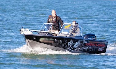 Charters de pesca capitaneados en Turku, Finlandia, en Bass Boat