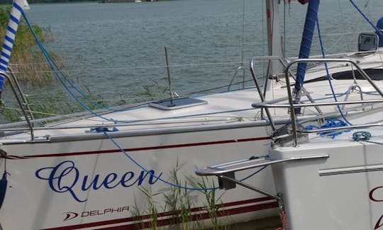 Charter "Queen" Sailboat for 8 Person in Ruciane-Nida, Poland