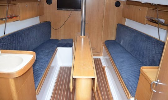 Charter "Queen" Sailboat for 8 Person in Ruciane-Nida, Poland