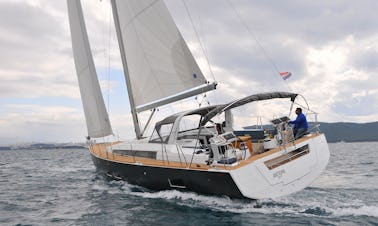 Charter Beneteau Oceanis 55 Crusing Monohull em Zagreba, Croácia