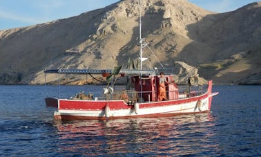 Passeios turísticos fascinantes de barco em Pag, Croácia