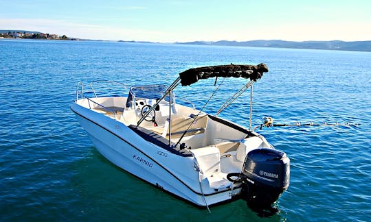 Disfruta de la pesca en Sukošan, Croacia en Karnic Boawrider