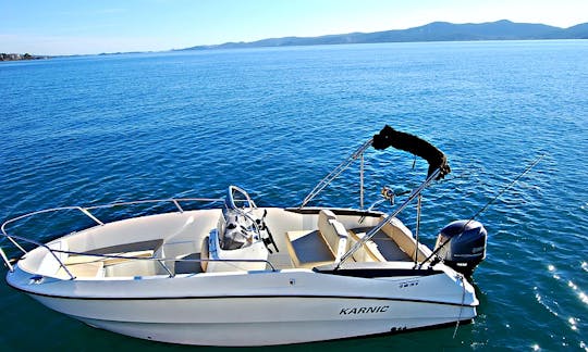 Disfruta de la pesca en Sukošan, Croacia en Karnic Boawrider