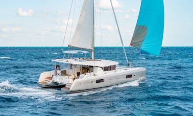 Charter 42' Logoon 42 Crusing Catamaran in Šibenik, Croatia