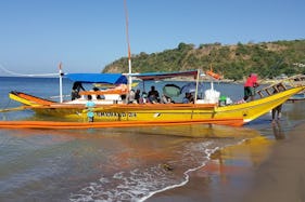 Charter a Emerald 24 Traditional Boat in Mariveles, Philippines