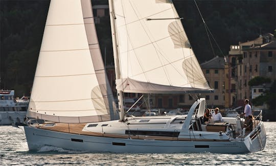 Charter 40' Amore Oceanis 45 Crusing Monohull in Šibenik, Croatia