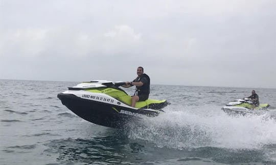 Alquila un Seadoo Jet Ski en Pérols, Occitania