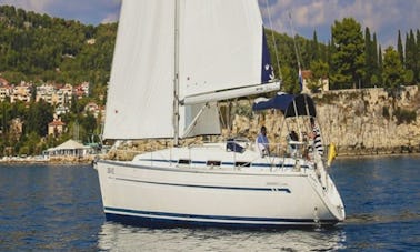 Charter 36' Bavaria Cruising Monohull in Split, Croatia