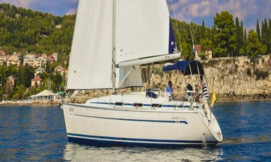 Charter 36' Bavaria Cruising Monohull in Split, Croatia