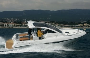 Charter Salpa 30 Motor Yacht in Luri, France