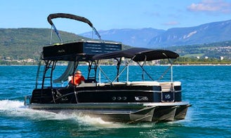 Charter a 29' Paradise Funship 2785 pontoon in Aix les Bains, France