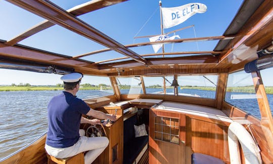 Motor Yacht rental on the lakes of Amsterdam (Kaag)