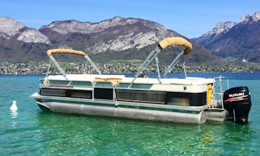 Charter a Pontoon in Annecy, France