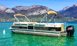 Charter a Pontoon in Annecy, France