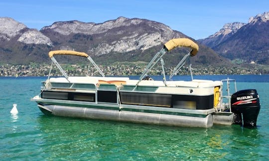 Charter a Pontoon in Annecy, France