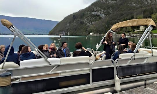 Charter a Pontoon in Annecy, France