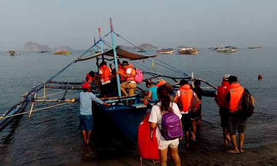 Anawangin, Talisayen, Nagshasa, East Boat Tours in San Antonio, Zambales, Filippine