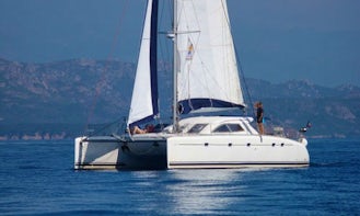 Charter 48' Nautitech 475 Cruising Catamaran in Santa Maria di Lota, France
