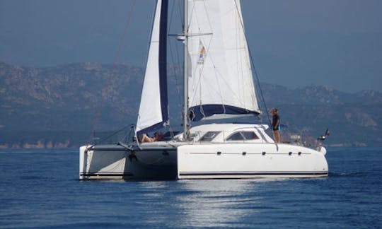 Alquiler de un catamarán de crucero Nautitech 475 de 48' en Santa Maria di Lota, Francia