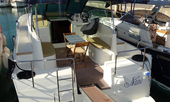 Charter 35' Delphia 1050 Escape Motor Yacht In Izola, Slovenia