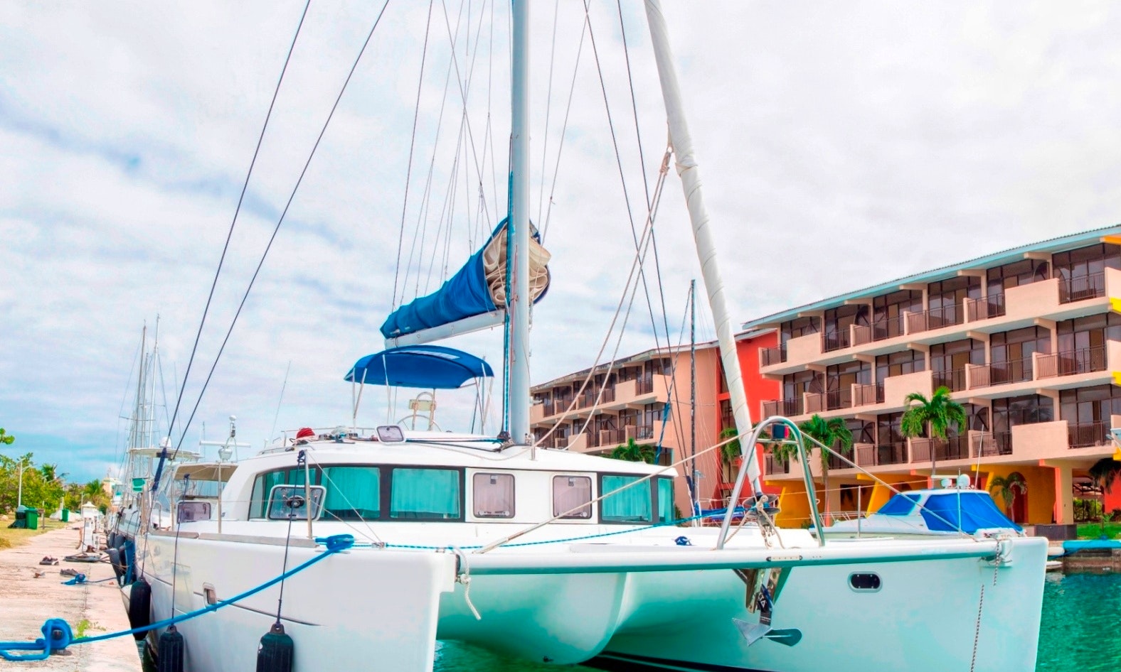 catamaran havana cuba