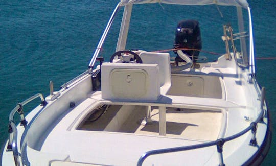 Self-Drive Boat with 30 Hp in Elounda-Crete, Greece