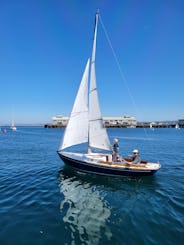 18ft Sailboat Rental in Monterey