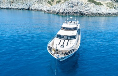 Princess 85 Motor Yacht Private Cruises from Piraeus