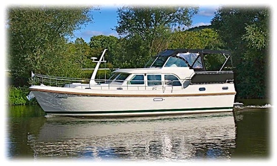 Charter 42' Sunshine Linssen Grand Sturdy 40.9 Ac Motor Yacht In Saarlouis, Saarland