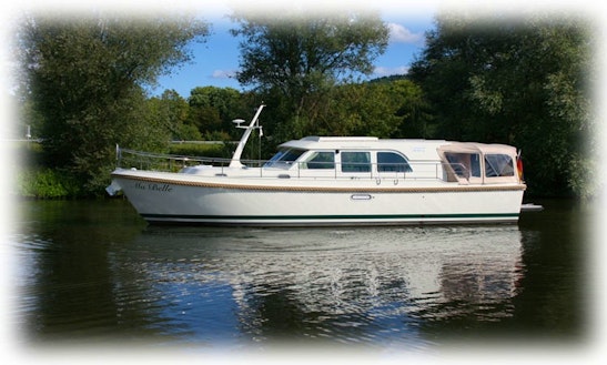 Charter 43' Ma Belle Linssen Grand Sturdy 40.9 Sedan Motor Yacht In Saarlouis, Saarland