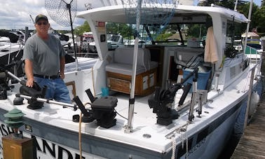 Rien ne vaut une belle journée de pêche à Sodus Point, dans l'État de New York, à bord d'un Baha Cruiser de 31 pieds !