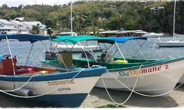 Profitez d'une excursion en bateau sur la console centrale dans la baie de Marigot, à Sainte-Lucie