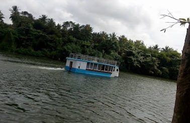 Charter a Houseboat in Dankotuwa, Sri Lanka
