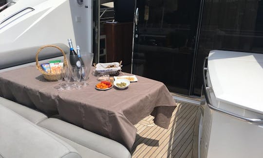 Alquiler de yate a motor Sunseeker predator 62 en Beaulieu-sur-Mer, Mónaco