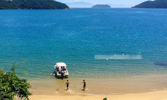 Charter 20ft "Palombeta II" Focker 205 Bowrider In Rio de Janeiro, Brazil