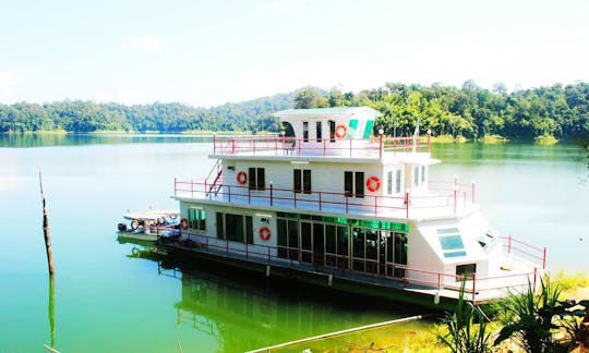 Charter 157' Houseboat em Gerik, Malásia