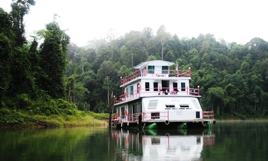 Charter 157' Houseboat em Gerik, Malásia