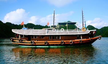 Profitez d'une croisière à Hai Phong, au Vietnam, à bord d'une goélette de 69 pieds