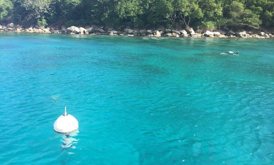 Sail tour to Les Saintes with Skipper Sailing teacher