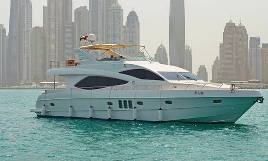 Méga yacht de luxe Majesty de 77 pieds Dubai Charter