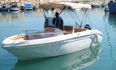 Charter Voyager 115hp Speedboat in Cyprus, Poli Crysochous