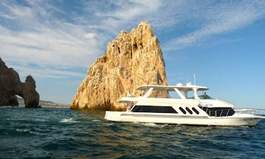 Power Mega Yacht de 72 pés para grandes grupos em Cabo