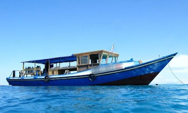 Private Traditional Boat Excursion in Komodo, Indonesia